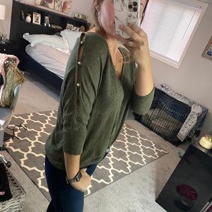 Army green 3/4 sleeve top